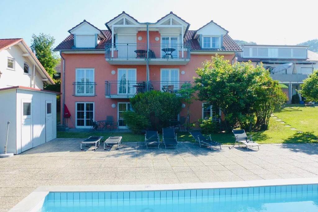 בודמן-לודוויגסהפן Die Seeblume - Ferienwohnung Mit Pool Und Seeblick מראה חיצוני תמונה