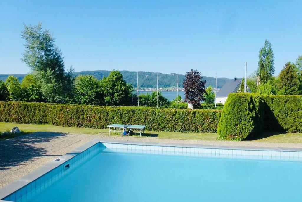בודמן-לודוויגסהפן Die Seeblume - Ferienwohnung Mit Pool Und Seeblick מראה חיצוני תמונה