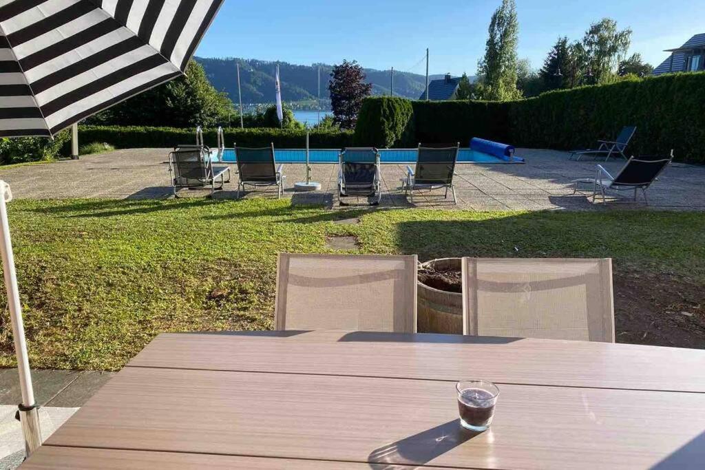 בודמן-לודוויגסהפן Die Seeblume - Ferienwohnung Mit Pool Und Seeblick מראה חיצוני תמונה